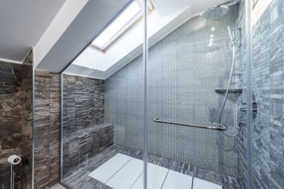 Stylish Frameless Shower with Tiles